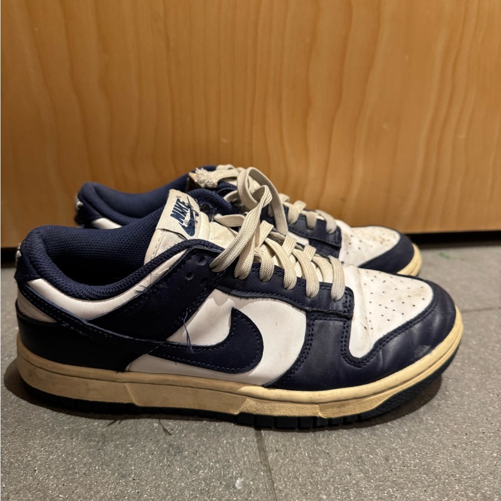 Nike low dunk size 8 navy and white